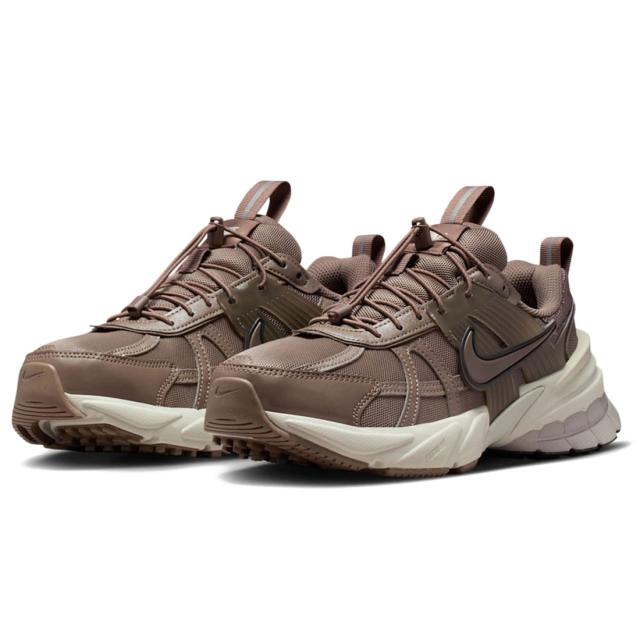 [ナイキ] V2K ラン [W V2K RUN] ミンクブラウン/ライトボーン/カレッジグレー IH0388-200