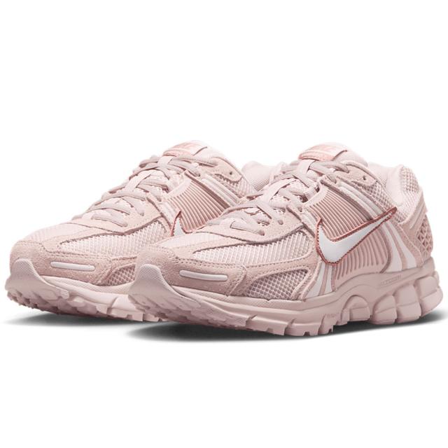 [ナイキ] ズーム ボメロ 5 [W Zoom Vomero 5] シルトレッド/レブスターダスト/バストグレー HQ0458-600