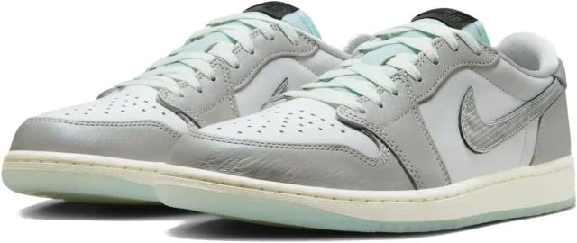 [ナイキ] エア ジョーダン 1 ロー SE LNY[AIR JORDAN 1 LOW SE LNY] サミットホワイト/フォトンダスト/ベアリーグリーン/サミットホワイト HF3144-100