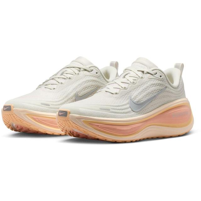 [ナイキ] ボメロ プラス [W Vomero Plus] ライトボーン/シルバー HV8154-012 20,924円