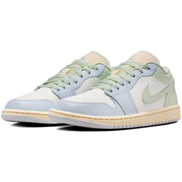 [ナイキ] エア ジョーダン 1 ロー [W AIR JORDAN 1 LOW] セイル/オーラ/モスリン/ジェイドオーラ DC0774-108