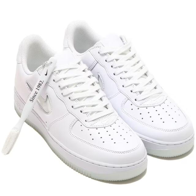 [ナイキ] エア フォース 1 ロー レトロ [AIR FORCE 1 LOW RETRO] ホワイト/ホワイト/ホワイト FN5924-100 日本国内正規品 の通販は 18,129円