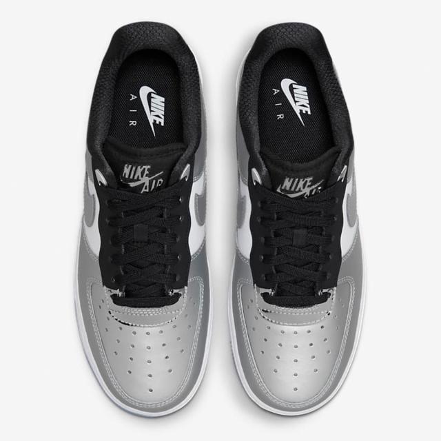 [ナイキ] エア フォース 1 '07 SE [W AIR FORCE 1 '07 SE] ホワイト/ホワイト/セイル/ニュートラルグレー   DX6764-001 日本国内正規品 ナイキ] エア フォース 1 '07 SE [W AIR FORCE 1 '07 SE] ホワイト