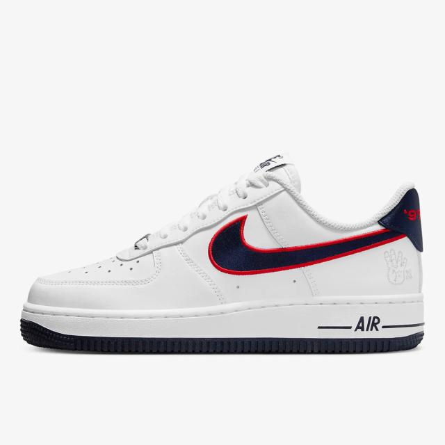 [ナイキ] エア フォース 1 '07 [W AIR FORCE 1 '07] ホワイト/ユニバーシティレッド/ウルフグレー/オブシディアン FJ0710-100 日本国内正規品