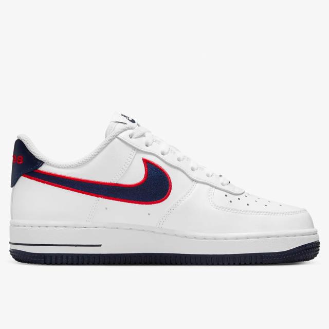 [ナイキ] エア フォース 1 '07 [W AIR FORCE 1 '07] ホワイト/ユニバーシティレッド/ウルフグレー/オブシディアン FJ0710-100 日本国内正規品