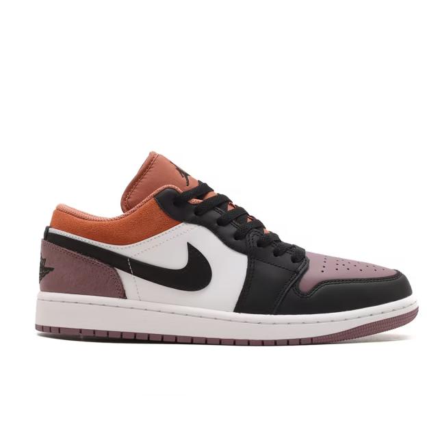 [ナイキ] エア ジョーダン 1 ロー SE [AIR JORDAN 1 LOW SE] ホワイト/スカイJ オレンジ/スカイJモーブ/ブラック FB9907-102 ナイキジャパン正規品
