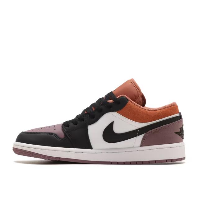 [ナイキ] エア ジョーダン 1 ロー SE [AIR JORDAN 1 LOW SE] ホワイト/スカイJ オレンジ/スカイJモーブ/ブラック FB9907-102 ナイキジャパン正規品