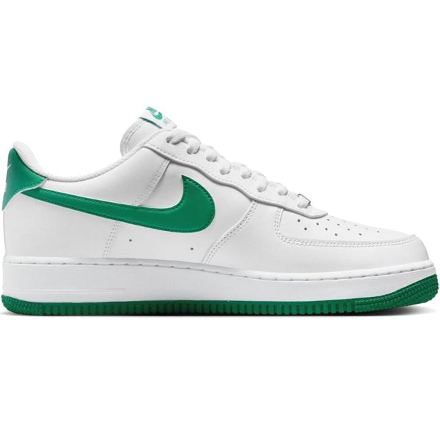 [ナイキ] エア フォース 1 '07 [AIR FORCE 1 '07] ホワイト/グリーン FJ4146-102 日本国内正規品 の通販は