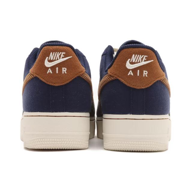 ナイキ NIKE エア フォース 1 '07 プレミアム [AIR FORCE 1 '07 PRM] ミッドナイトネイビー/ペールアイボリー/バロックブラウン FQ8744-410 ナイキジャパン正規品