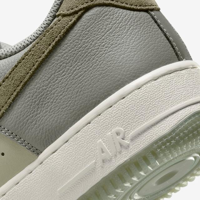 ナイキ NIKE エア フォース 1 '07 LV8 [AIR FORCE 1 '07 LV8] ダークスタッコー/ミディアムオリーブ FJ4170-002 ナイキジャパン正規品