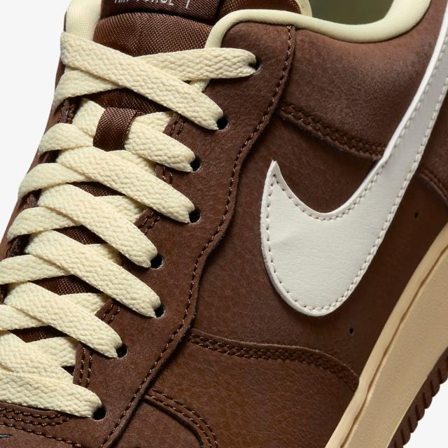 ナイキ NIKE エア フォース 1 '07 [AIR FORCE 1 '07] カカオワオ/ココナッツミルク/ビンテージグリーン/セイル FZ3592-259 ナイキジャパン正規品