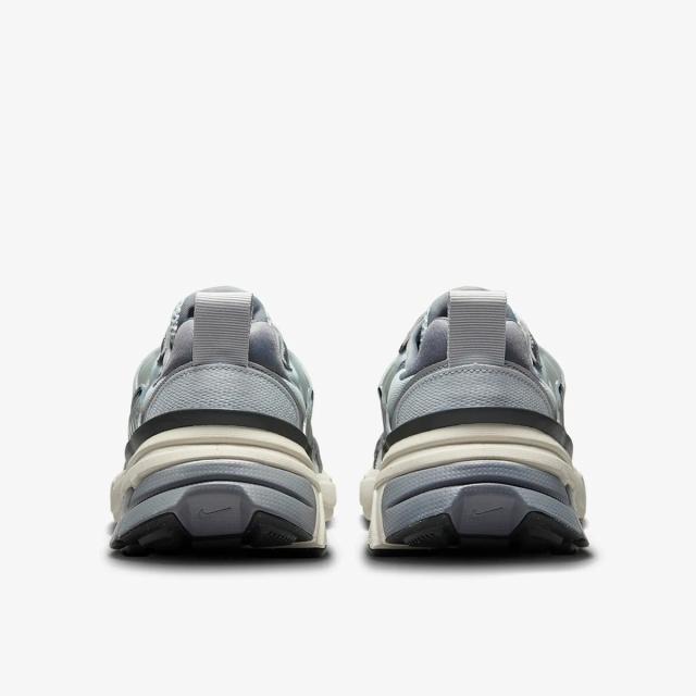 ナイキ] V2K ラン [W V2K RUN] ピュアプラチナム/ウルフグレー/クール