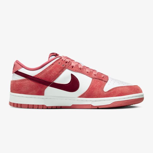 [ナイキ] ダンク LOW [W DUNK LOW] ホワイト/アドービ/ドラゴンレッド/チームレッド FQ7056-100