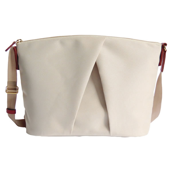 【送料無料】シャキッと軽量ショルダーバッグ（再生生地使用）　ＲＥＰ５５２００−ＢＥ　ＲＥＰ５５２００−ＢＥ【ギフト館】の通販は 12,168円