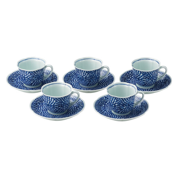 【送料無料】波佐見焼　タコ唐草絵　珈琲碗皿５客揃（手描）　　００７−２４２Ｍ【ギフト館】