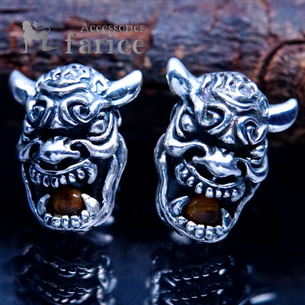 天使と悪魔の囁きピアス　silver925 レッドデビル　サタン　バイカー ずっと気になってた 天使と悪魔の囁きピアス サタン レッド