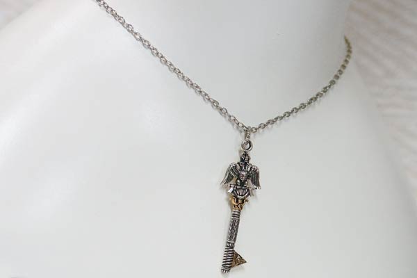 王冠 双頭鷲 イーグル 鍵 キー フリーメイソン ピラミッド 目 剣 ソード 金 メンズ シルバー ネックレス_5
