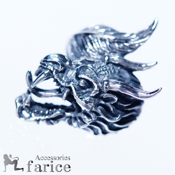 鋭い爪と角のブラック燻し調仕上げアレンジ鱗リアルドラゴン メンズステンレス ハードスタイルリングの通販はau Pay マーケット アクセサリー通販 Farice