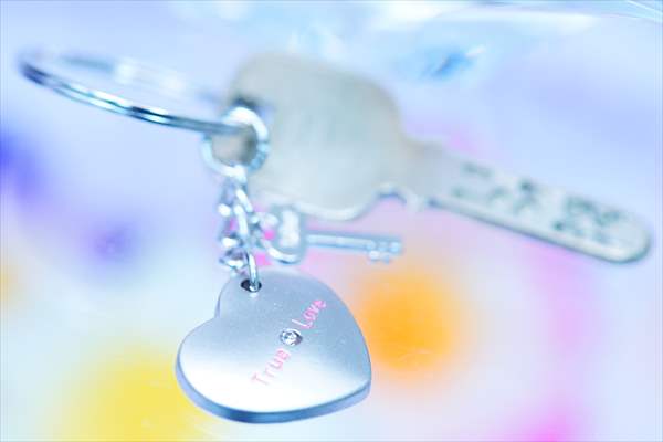 2個1組セット ハート Love 鍵 錠前 キー 重なる パズル クリアビーズ