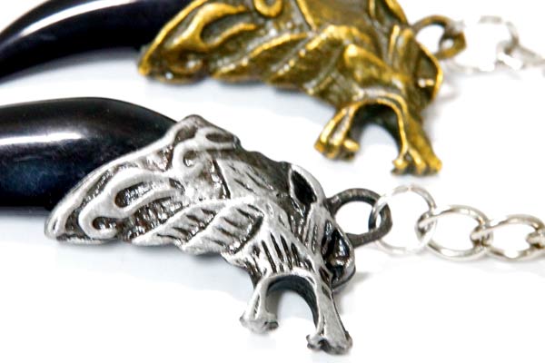 狼 ウルフ ブラック 黒 牙 鍵 キーホルダー キーリング ( アンティーク
