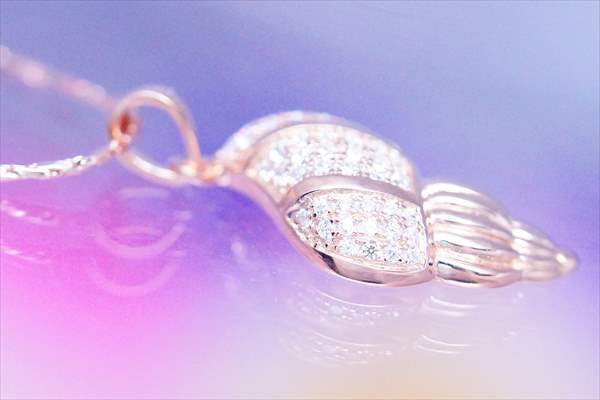 巻貝モチーフ クリアストーン・パヴェ装飾 ピンクゴールド仕上げ レディース ハワイアンジュエリー シルバー925 ネックレス