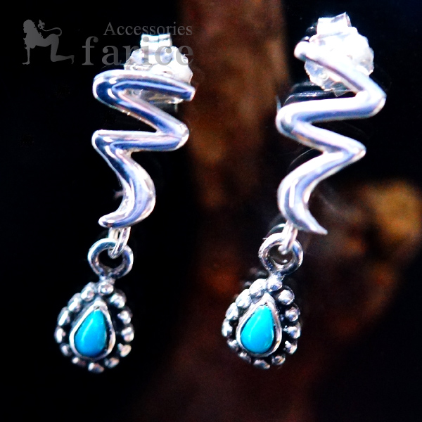 天然石 ターコイズ サンダー 雷 モチーフドロップデザイン ユニセックス インディアンジュエリー シルバー925 スタッドピアスの通販はau Pay マーケット アクセサリー通販 Farice