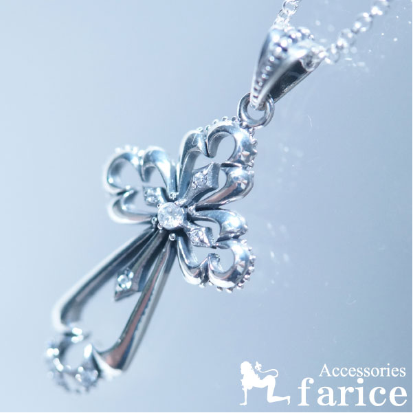 クロス 十字架 クリアジルコニア スケルトンフレーム シルバー925 ペンダント ネックレスの通販は 6,470円