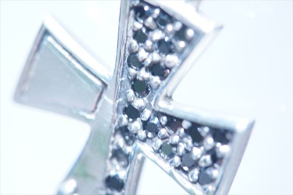 クロス 十字架 アラベスク ツタ ブラックジルコニア シルバー925 ペンダント ネックレスの通販は クロス 十字架 アラベスク ツタ ブラックジルコニア シルバー925 ペンダント ネックレスの通販は