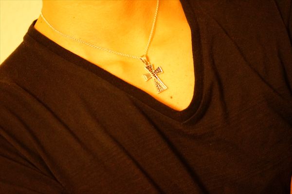 クロス 十字架 アラベスク ツタ ブラックジルコニア シルバー925 ペンダント ネックレスの通販は クロス 十字架 アラベスク ツタ ブラックジルコニア シルバー925 ペンダント ネックレスの通販は