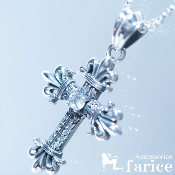 クロス 十字架 百合の花の紋章 クリアジルコニア シルバー925 ペンダント ネックレスの通販は 7,160円