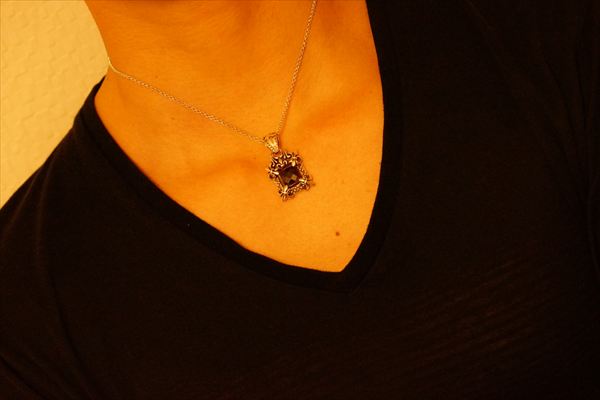 百合の花の紋章 ブラックジルコニア ４点留め シルバー925 ペンダント ネックレス_5
