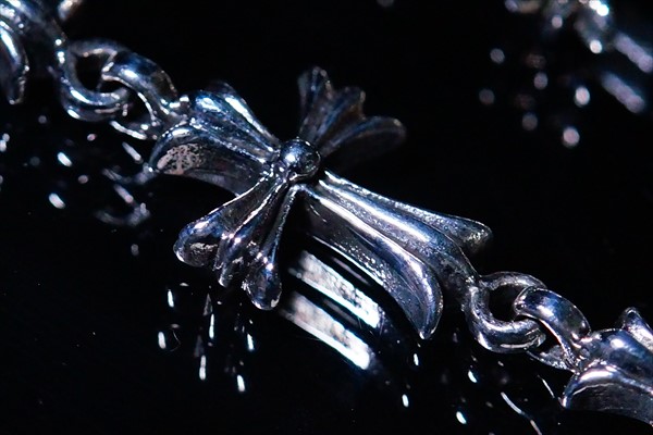 ブラックロジウム クロス 十字架 百合の花 シルバー925 ウォレットチェーン ブラックロジウム クロス 十字架 百合の花 シルバー925 ウォレット