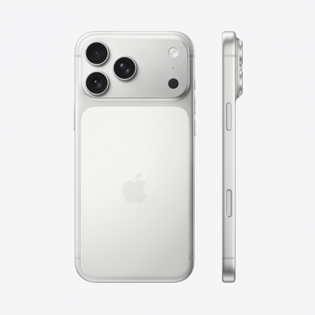 【未使用】Apple 国内版 【SIMフリー】 iPhone 17 Pro Max 256GB シルバー MFY84J/A【日本橋3】保証期間３ヶ月