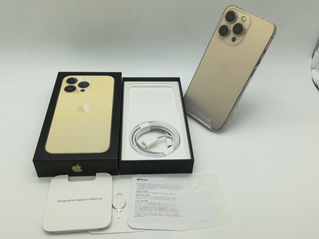 中古】Apple au 【SIMフリー】 iPhone 13 Pro 256GB ゴールド MLUQ3J/A