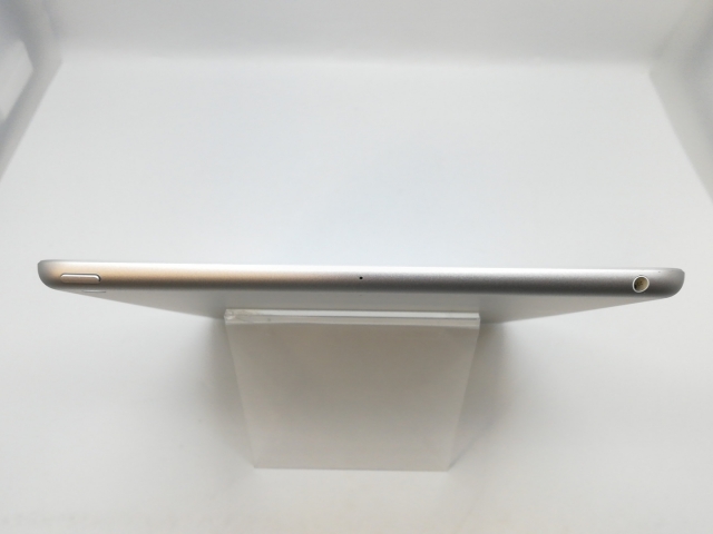 【中古】Apple 【Wi-Fi】 iPad（第8世代/2020） 32GB シルバー MYLA2J/A【なんば】保証期間１ヶ月【ランクC】_2