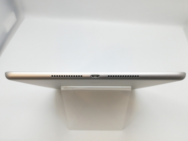 【中古】Apple 【Wi-Fi】 iPad（第8世代/2020） 32GB シルバー MYLA2J/A【なんば】保証期間１ヶ月【ランクC】_4