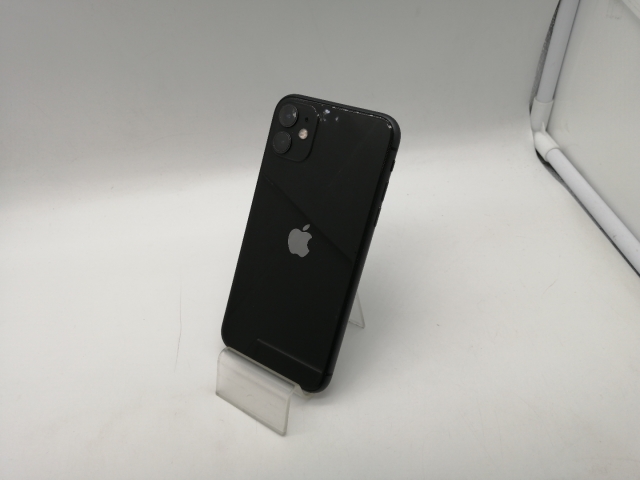 中古】Apple SoftBank 【SIMロック解除済み】 iPhone 11 64GB ブラック