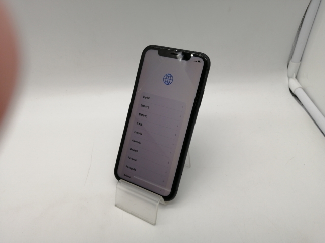 中古】Apple SoftBank 【SIMロック解除済み】 iPhone 11 64GB ブラック