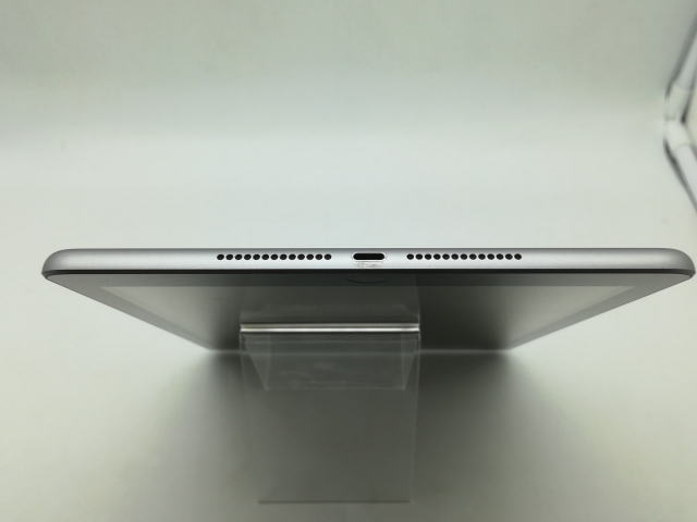 【中古】Apple 【Wi-Fi】 iPad（第6世代/2018） 32GB スペースグレイ MR7F2J/A【OSU301】保証期間１ヶ月【ランクA】_4