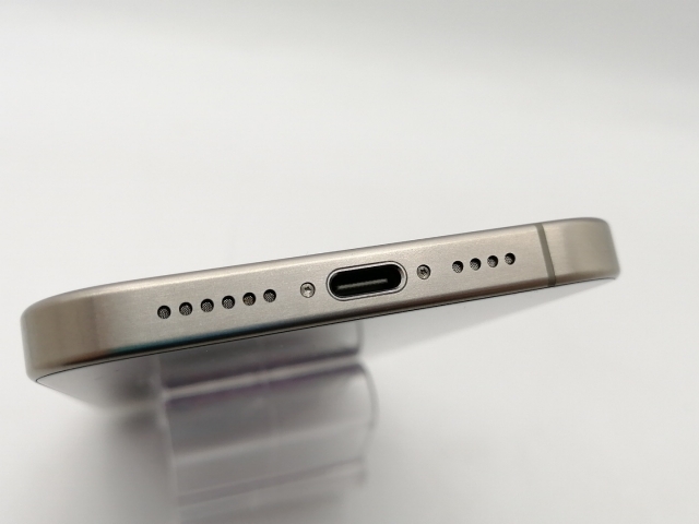 【中古】Apple 国内版 【SIMフリー】 iPhone 15 Pro Max 256GB ナチュラルチタニウム MU6R3J/A【大須2】保証期間１ヶ月【ランクA】