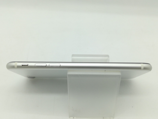 【中古】Apple 海外版 【SIMフリー】 iPhone SE（第2世代） 128GB ホワイト【OSU301】保証期間１ヶ月【ランクC】