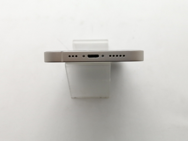 【中古】Apple docomo 【SIMフリー】 iPhone 13 128GB スターライト MLND3J/A【OSU301】保証期間１ヶ月【ランクC】_4