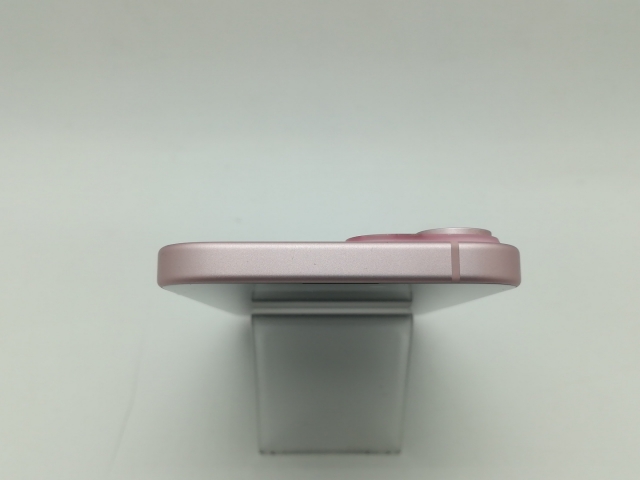 【中古】Apple docomo 【SIMフリー】 iPhone 15 128GB ピンク MTMJ3J/A【OSU301】保証期間１ヶ月【ランクA】_2