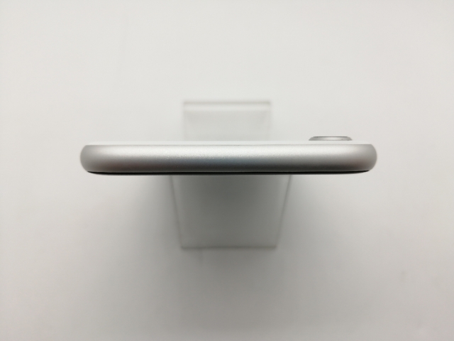 【中古】Apple au 【SIM鍵を掛ける取り消す済み】 iPhone SE（第2時人） 128GB 白いこと MXD12J/A【OSU301】言いはなつ継続期間１ヶ月【位置づけるB】