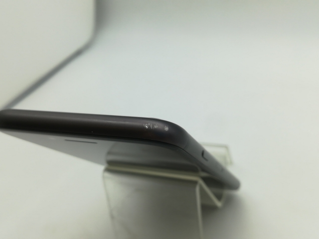 【中古】Apple au 【SIMロック解除済み】 iPhone 8 256GB スペースグレイ MQ842J/A【OSU301】保証期間１ヶ月【ランクB】_7