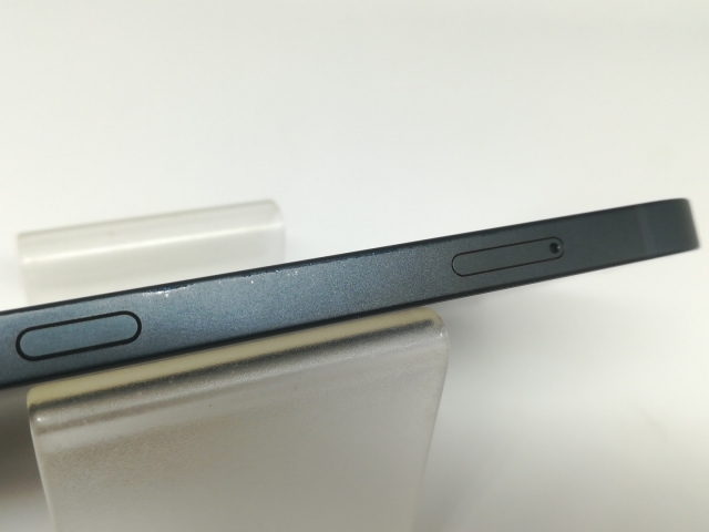 【中古】Apple au 【SIMフリー】 iPhone 14 128GB ミッドナイト MPUD3J/A【OSU301】保証期間１ヶ月【ランクB】_3