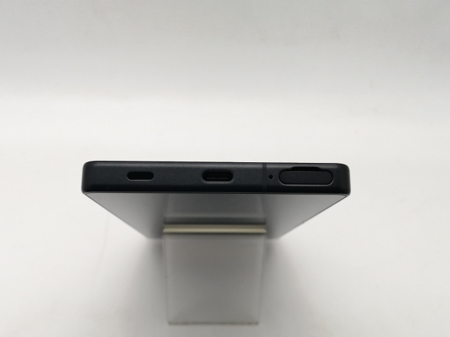 【中古】SHARP docomo 【SIMフリー】 AQUOS R9 pro ブラック 12GB 512GB SH-54E【OSU301】保証期間１ヶ月【ランクB】_4