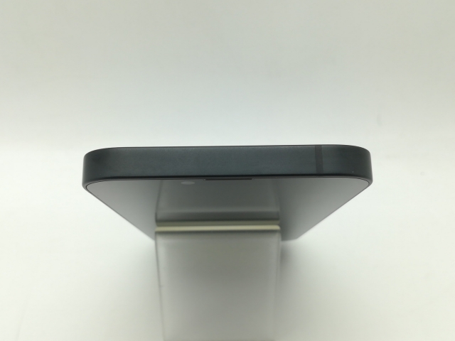 【中古】Apple 国内版 【SIMフリー】 iPhone 16e 256GB ブラック MD1T4J/A【OSU301】保証期間１ヶ月【ランクB】_2
