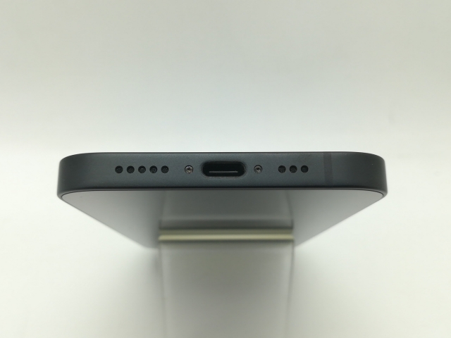 【中古】Apple 国内版 【SIMフリー】 iPhone 16e 256GB ブラック MD1T4J/A【OSU301】保証期間１ヶ月【ランクB】_4