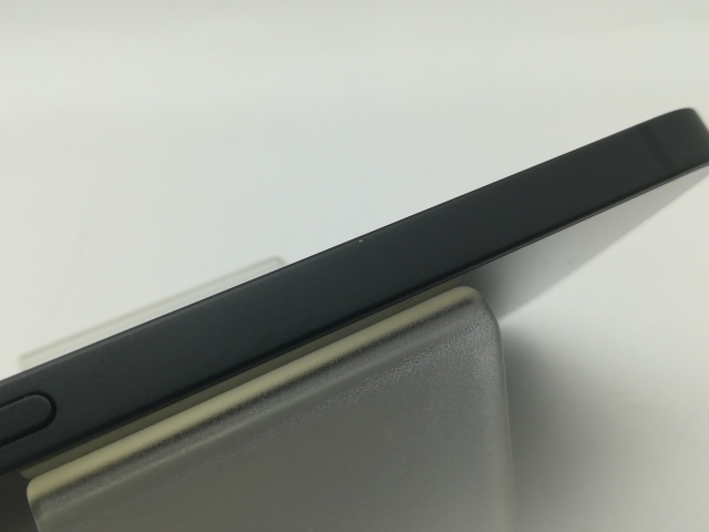 【中古】Apple 国内版 【SIMフリー】 iPhone 16e 256GB ブラック MD1T4J/A【OSU301】保証期間１ヶ月【ランクB】_8